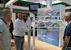 Leo van Veen with Snelder in conversation with Sander van Aalst from AP Holland and Jan Mooiman with Agrucultural Projects Holland